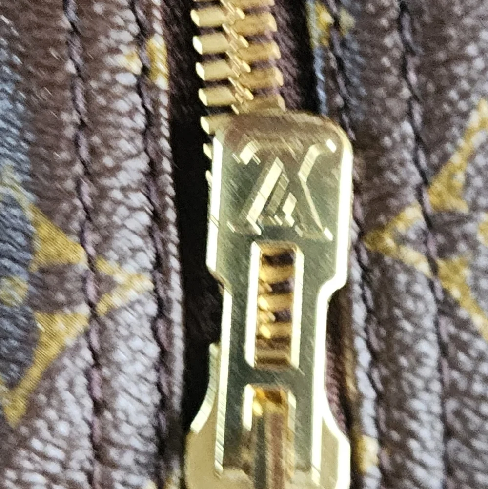 Louis Vuitton Sirius 45 Vintage Large Luggage Piece with Luggage tag, lock & key